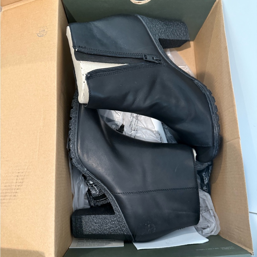 Timberland Women's ankle Peeptoe boots